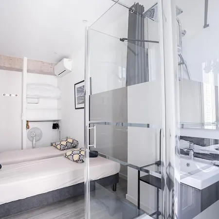 Experience Pastour Privatize 6 Aparts 10bedrooms&9baths 11doublebeds With His Duplexpenthouse Rooftop Close Palais Congres Beaches Et Suquet *