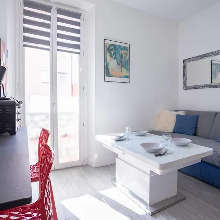 Apartment Experience Pastour Privatize 6 Aparts 10bedrooms&9baths 11doublebeds With His Duplexpenthouse Rooftop Close Palais Congres Beaches Et Suquet *