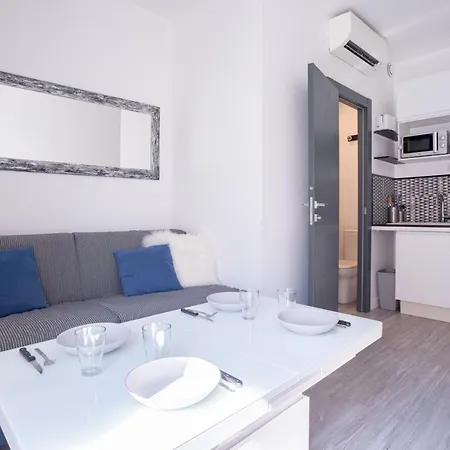 Apartment Experience Pastour Privatize 6 Aparts 10bedrooms&9baths 11doublebeds With His Duplexpenthouse Rooftop Close Palais Congres Beaches Et Suquet *
