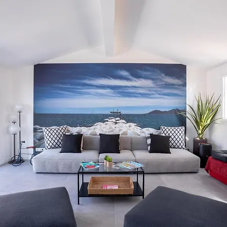 Experience Pastour Privatize 6 Aparts 10bedrooms&9baths 11doublebeds With His Duplexpenthouse Rooftop Close Palais Congres Beaches Et Suquet Lägenhet