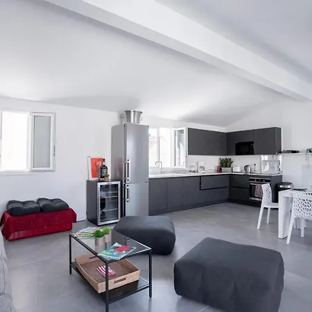 Experience Pastour Privatize 6 Aparts 10bedrooms&9baths 11doublebeds With His Duplexpenthouse Rooftop Close Palais Congres Beaches Et Suquet Lägenhet Cannes